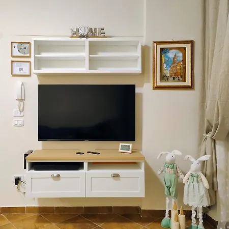 Dimoramica Ltb شقة *